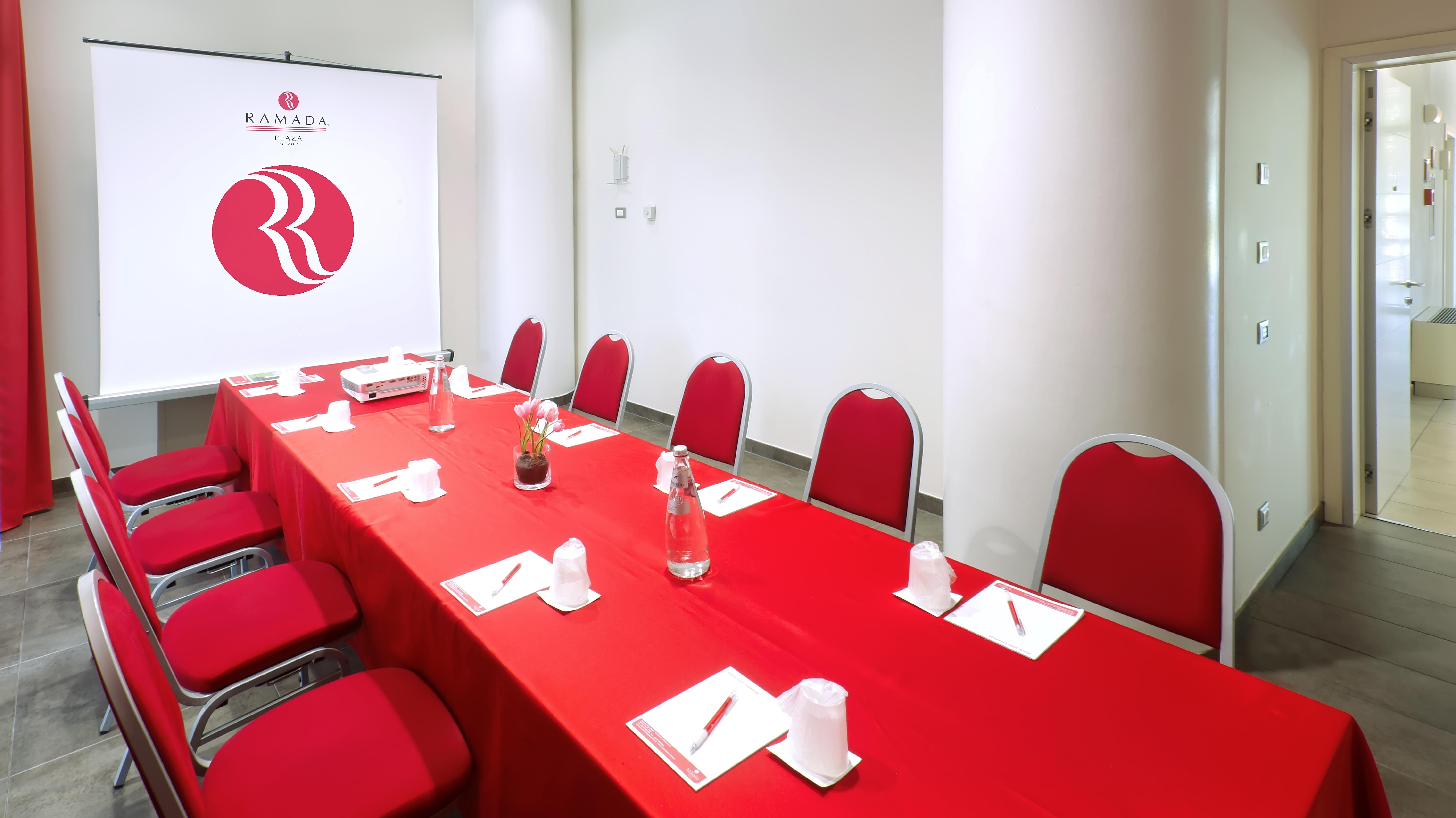 Ramada Plaza By Wyndham Milano — Photos 2